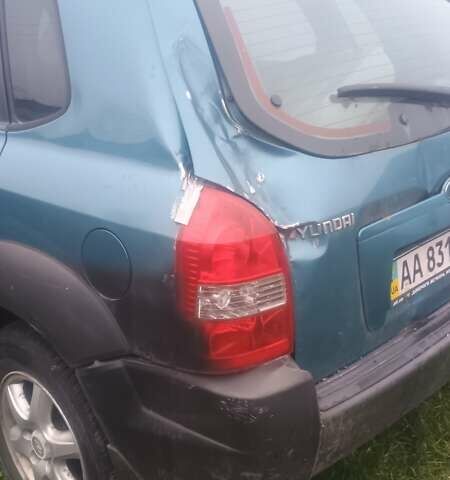 Синій Хендай Туксон, об'ємом двигуна 1.98 л та пробігом 230 тис. км за 4500 $, фото 2 на Automoto.ua