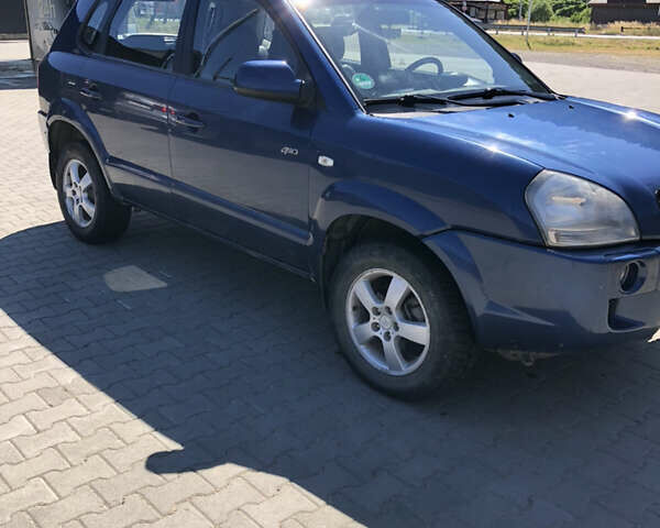 Хендай Туксон 2005 у Львові на Automoto.ua Синій Хендай Туксон, об'ємом двигуна 1.98 л та пробігом 179 тис. км за 5700 $, фото 2 на Automoto.ua