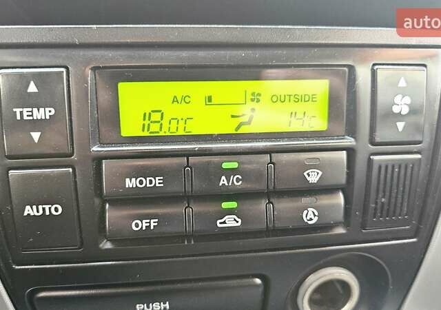 Синий Хендай Туксон, объемом двигателя 1.99 л и пробегом 313 тыс. км за 6000 $, фото 14 на Automoto.ua