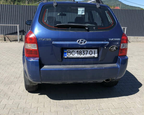 Хендай Туксон 2005 у Львові на Automoto.ua Синій Хендай Туксон, об'ємом двигуна 1.98 л та пробігом 179 тис. км за 5700 $, фото 3 на Automoto.ua