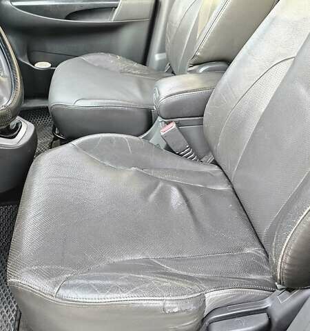 Синий Хендай Туксон, объемом двигателя 1.99 л и пробегом 313 тыс. км за 6000 $, фото 20 на Automoto.ua