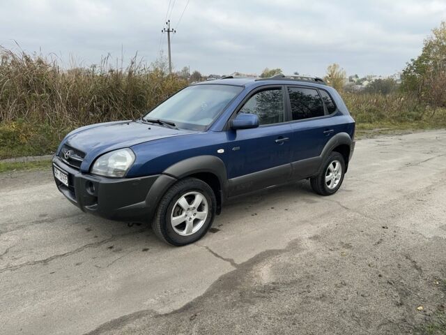 Хендай Туксон 2005 в Житомире на Automoto.ua Синий Хендай Туксон, объемом двигателя 2 л и пробегом 230 тыс. км за 3400 $, фото 4 на Automoto.ua