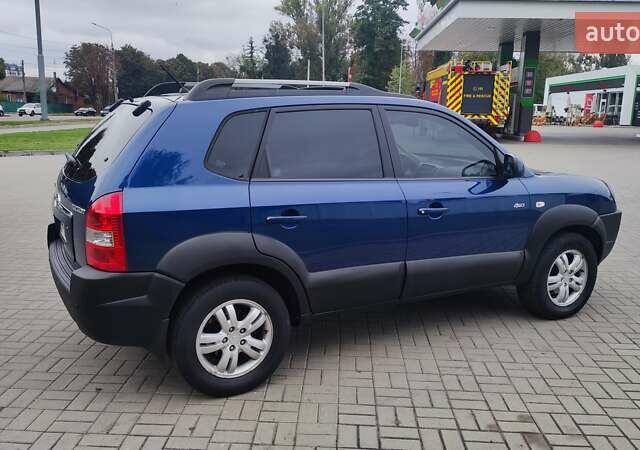 Хендай Туксон 2006 в Житомире на Automoto.ua Синий Хендай Туксон, объемом двигателя 2 л и пробегом 225 тыс. км за 7950 $, фото 4 на Automoto.ua