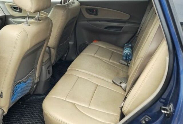 Синий Хендай Туксон, объемом двигателя 0 л и пробегом 267 тыс. км за 2600 $, фото 5 на Automoto.ua