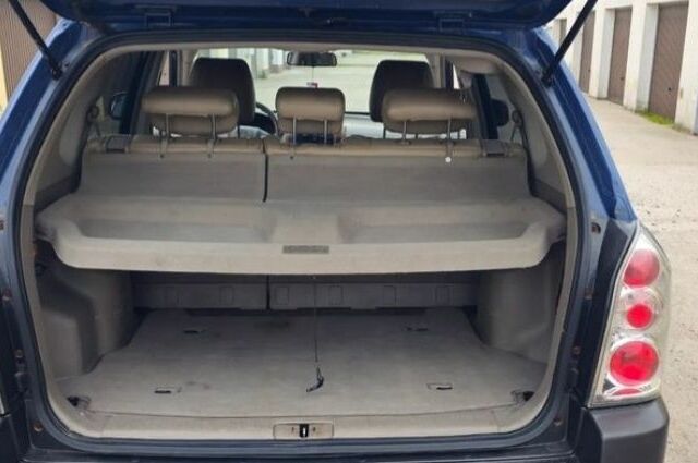 Синий Хендай Туксон, объемом двигателя 0 л и пробегом 267 тыс. км за 2600 $, фото 4 на Automoto.ua