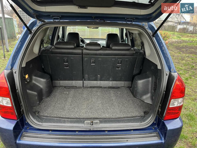 Синій Хендай Туксон, об'ємом двигуна 1.98 л та пробігом 135 тис. км за 7450 $, фото 13 на Automoto.ua
