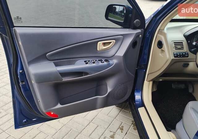 Синій Хендай Туксон, об'ємом двигуна 2 л та пробігом 225 тис. км за 7950 $, фото 10 на Automoto.ua