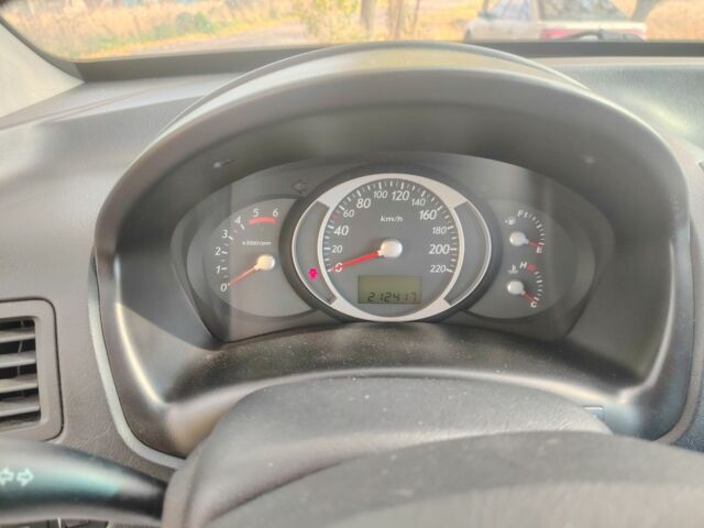 Хендай Туксон 2007 в Запорожье на Automoto.ua Синий Хендай Туксон, объемом двигателя 2 л и пробегом 213 тыс. км за 4800 $, фото 5 на Automoto.ua