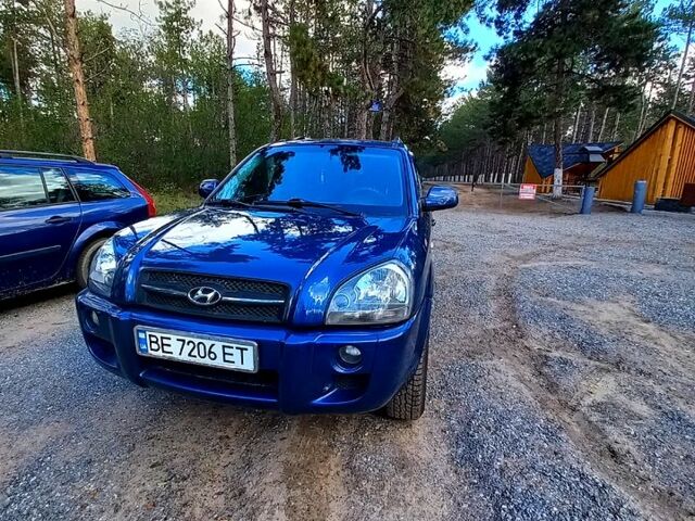 Хендай Туксон 2007 в Вознесенске на Automoto.ua Синий Хендай Туксон, объемом двигателя 2 л и пробегом 280 тыс. км за 7500 $, фото 9 на Automoto.ua