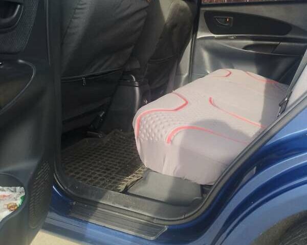 Хендай Туксон 2007 у Коростене на Automoto.ua Синій Хендай Туксон, об'ємом двигуна 1.98 л та пробігом 207 тис. км за 7000 $, фото 13 на Automoto.ua