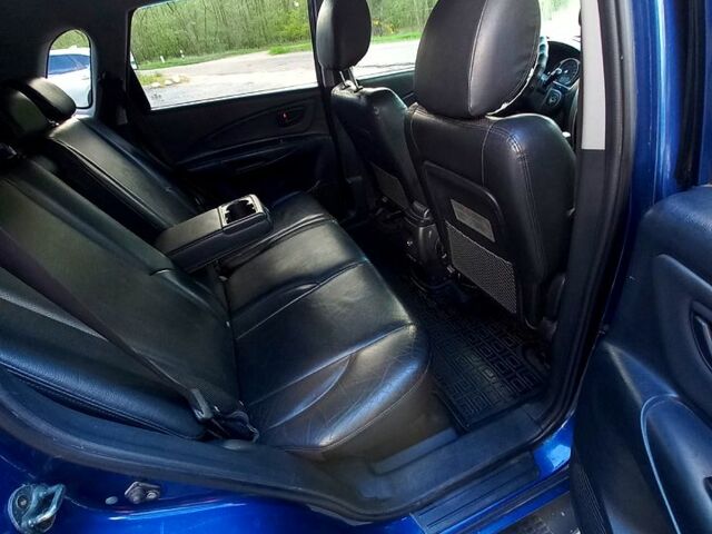 Хендай Туксон 2007 в Вознесенске на Automoto.ua Синий Хендай Туксон, объемом двигателя 2 л и пробегом 280 тыс. км за 7500 $, фото 12 на Automoto.ua