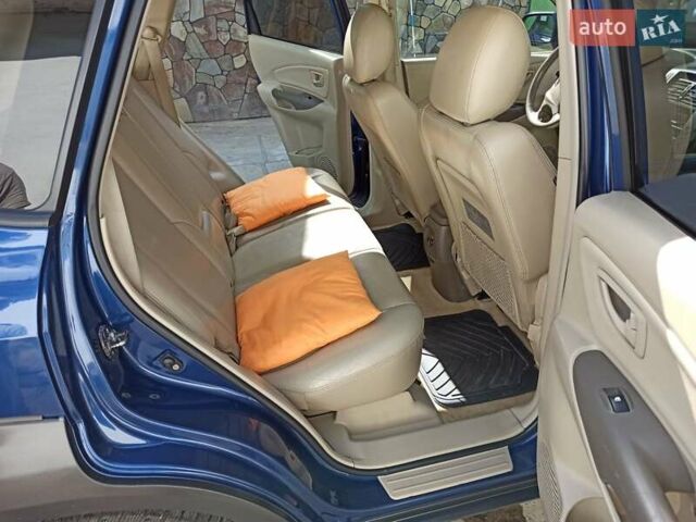 Хендай Туксон 2007 в Львове на Automoto.ua Синий Хендай Туксон, объемом двигателя 2 л и пробегом 285 тыс. км за 7800 $, фото 5 на Automoto.ua