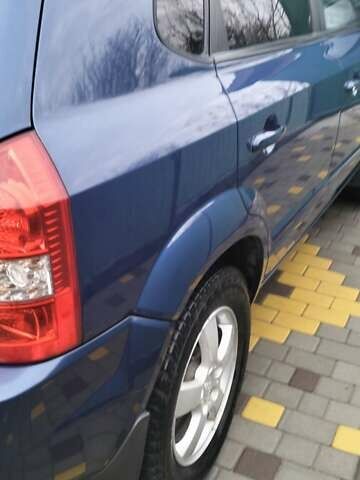 Синій Хендай Туксон, об'ємом двигуна 1.98 л та пробігом 216 тис. км за 8500 $, фото 8 на Automoto.ua