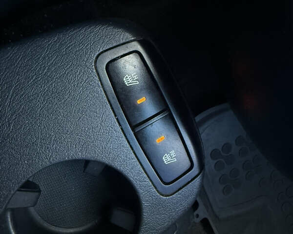 Синій Хендай Туксон, об'ємом двигуна 2 л та пробігом 203 тис. км за 7800 $, фото 27 на Automoto.ua