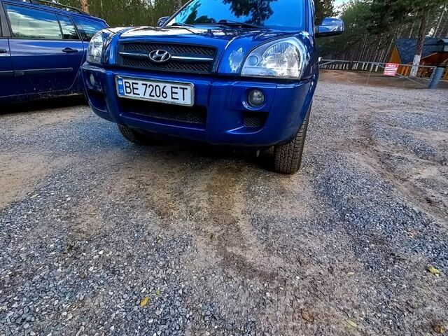 Хендай Туксон 2007 в Вознесенске на Automoto.ua Синий Хендай Туксон, объемом двигателя 2 л и пробегом 280 тыс. км за 7500 $, фото 8 на Automoto.ua