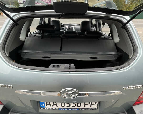 Хендай Туксон 2007 у Києві на Automoto.ua Синій Хендай Туксон, об'ємом двигуна 1.98 л та пробігом 213 тис. км за 7500 $, фото 15 на Automoto.ua