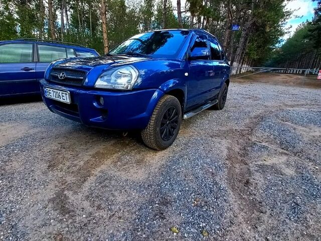 Хендай Туксон 2007 в Вознесенске на Automoto.ua Синий Хендай Туксон, объемом двигателя 2 л и пробегом 280 тыс. км за 7500 $, фото 7 на Automoto.ua