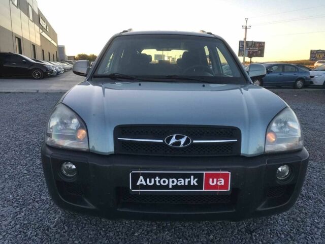 Синий Хендай Туксон, объемом двигателя 2 л и пробегом 207 тыс. км за 6890 $, фото 2 на Automoto.ua