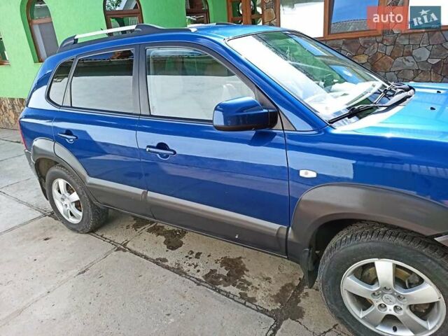 Хендай Туксон 2007 в Львове на Automoto.ua Синий Хендай Туксон, объемом двигателя 2 л и пробегом 285 тыс. км за 7800 $, фото 10 на Automoto.ua