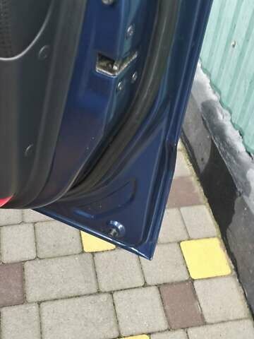 Синій Хендай Туксон, об'ємом двигуна 1.98 л та пробігом 216 тис. км за 8500 $, фото 3 на Automoto.ua