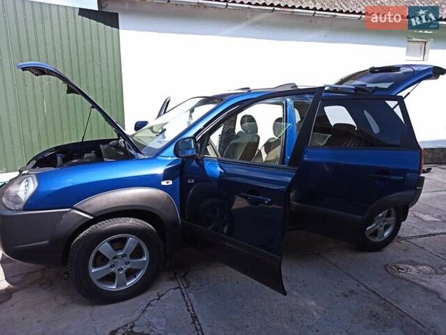 Хендай Туксон 2007 в Львове на Automoto.ua Синий Хендай Туксон, объемом двигателя 2 л и пробегом 285 тыс. км за 7800 $, фото 41 на Automoto.ua