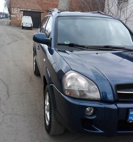 Синій Хендай Туксон, об'ємом двигуна 1.98 л та пробігом 123 тис. км за 8100 $, фото 6 на Automoto.ua