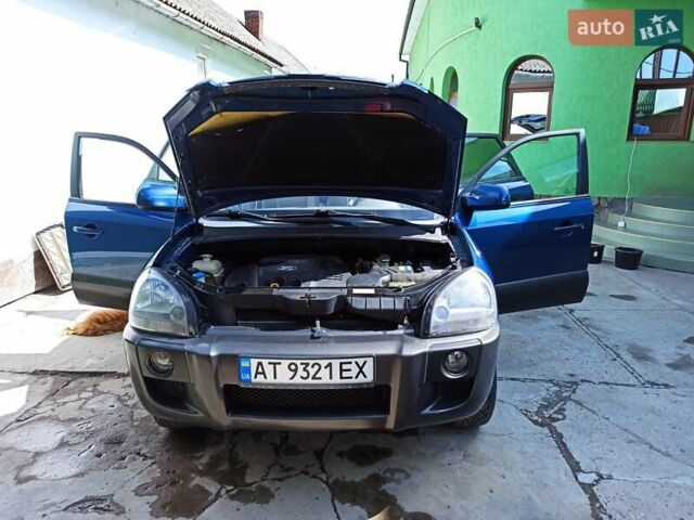 Хендай Туксон 2007 в Львове на Automoto.ua Синий Хендай Туксон, объемом двигателя 2 л и пробегом 285 тыс. км за 7800 $, фото 42 на Automoto.ua