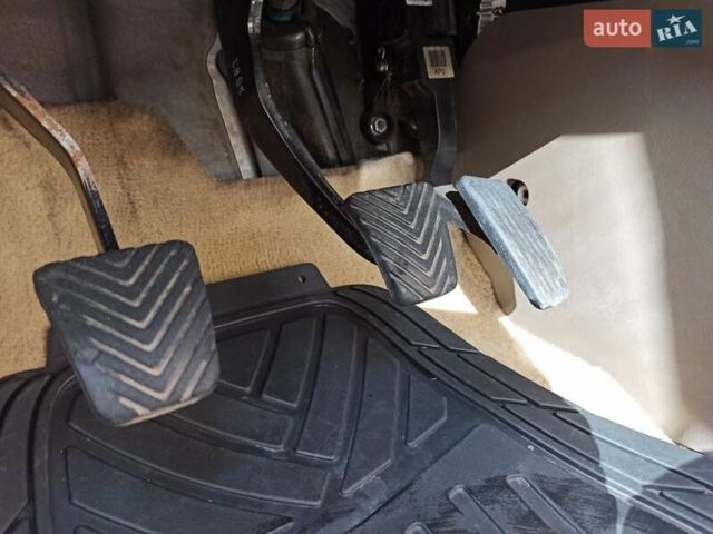 Хендай Туксон 2007 в Львове на Automoto.ua Синий Хендай Туксон, объемом двигателя 2 л и пробегом 285 тыс. км за 7800 $, фото 21 на Automoto.ua