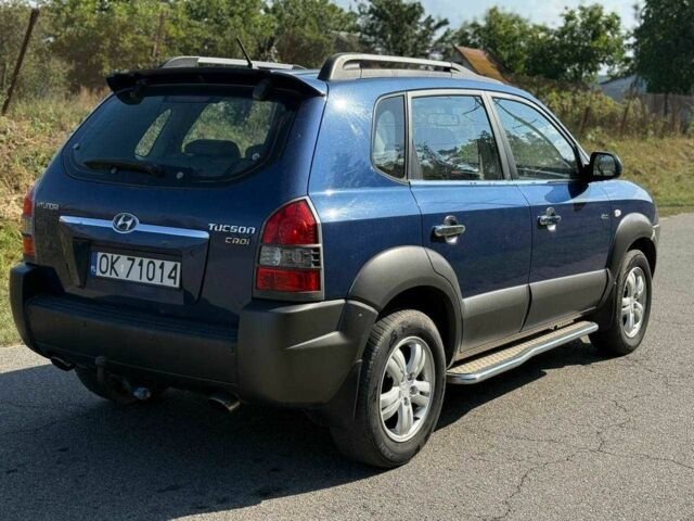 Синій Хендай Туксон, об'ємом двигуна 2 л та пробігом 262 тис. км за 4500 $, фото 2 на Automoto.ua