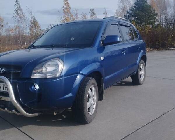 Хендай Туксон 2007 у Коростене на Automoto.ua Синій Хендай Туксон, об'ємом двигуна 1.98 л та пробігом 207 тис. км за 7000 $, фото 8 на Automoto.ua