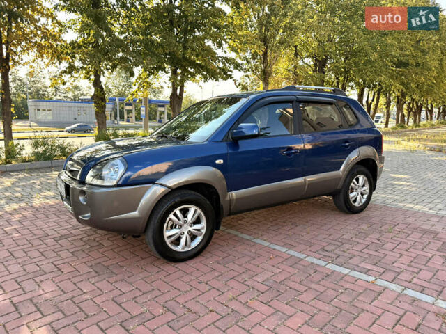 Синий Хендай Туксон, объемом двигателя 2 л и пробегом 168 тыс. км за 6900 $, фото 5 на Automoto.ua