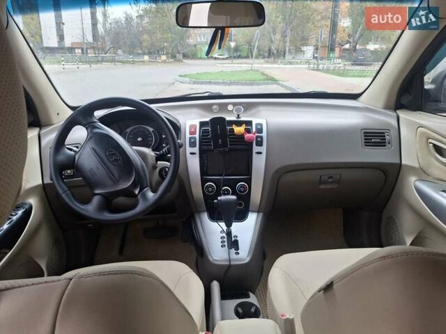 Синій Хендай Туксон, об'ємом двигуна 1.98 л та пробігом 200 тис. км за 8600 $, фото 5 на Automoto.ua