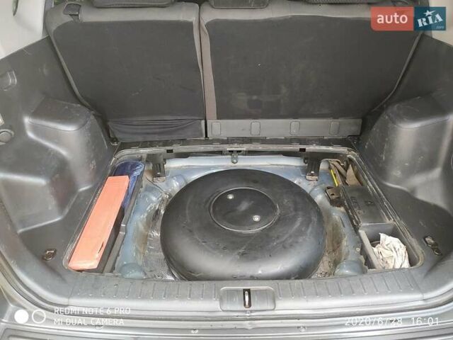 Синий Хендай Туксон, объемом двигателя 2 л и пробегом 200 тыс. км за 7600 $, фото 7 на Automoto.ua