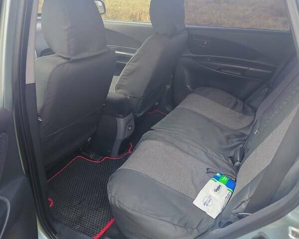 Хендай Туксон 2008 у Шостке на Automoto.ua Синій Хендай Туксон, об'ємом двигуна 2 л та пробігом 196 тис. км за 8000 $, фото 3 на Automoto.ua