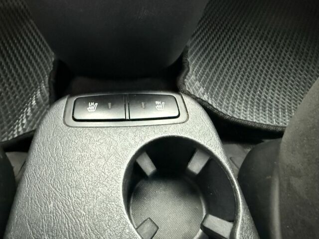 Синий Хендай Туксон, объемом двигателя 2 л и пробегом 279 тыс. км за 6280 $, фото 19 на Automoto.ua