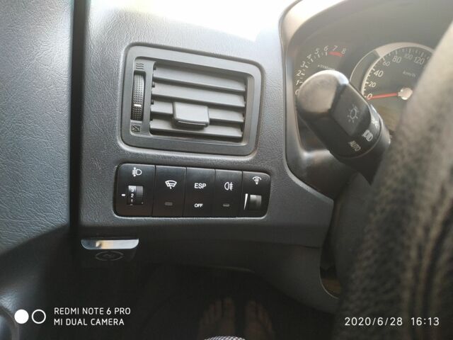 Синий Хендай Туксон, объемом двигателя 2 л и пробегом 200 тыс. км за 8000 $, фото 9 на Automoto.ua