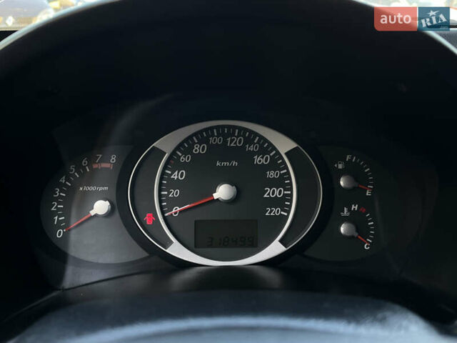 Синий Хендай Туксон, объемом двигателя 2 л и пробегом 317 тыс. км за 9600 $, фото 24 на Automoto.ua