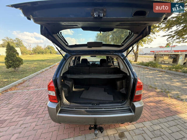 Синий Хендай Туксон, объемом двигателя 2 л и пробегом 168 тыс. км за 6900 $, фото 14 на Automoto.ua