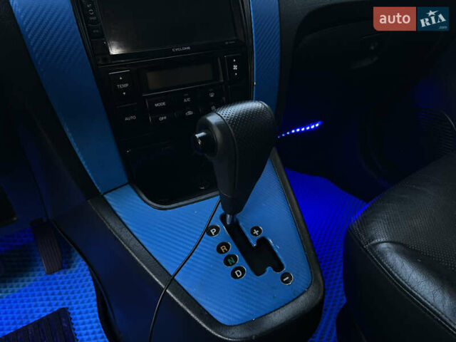 Синий Хендай Туксон, объемом двигателя 2 л и пробегом 317 тыс. км за 9600 $, фото 22 на Automoto.ua