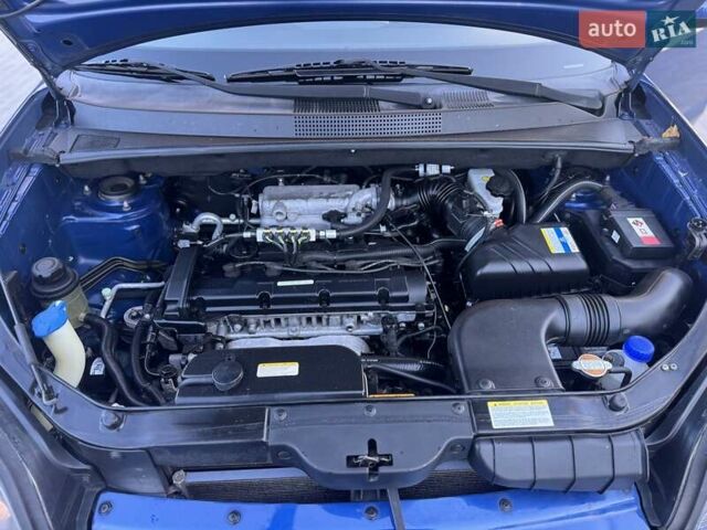 Синий Хендай Туксон, объемом двигателя 1.98 л и пробегом 178 тыс. км за 8700 $, фото 31 на Automoto.ua