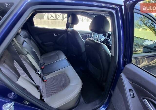 Хендай Туксон 2012 у Кривому Розі на Automoto.ua Синій Хендай Туксон, об'ємом двигуна 2.4 л та пробігом 114 тис. км за 10600 $, фото 17 на Automoto.ua