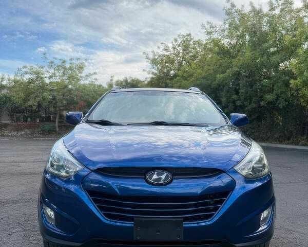 Синий Хендай Туксон, объемом двигателя 2.4 л и пробегом 110 тыс. км за 3000 $, фото 1 на Automoto.ua