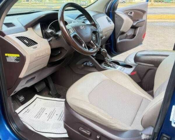 Синий Хендай Туксон, объемом двигателя 2.4 л и пробегом 110 тыс. км за 3000 $, фото 9 на Automoto.ua