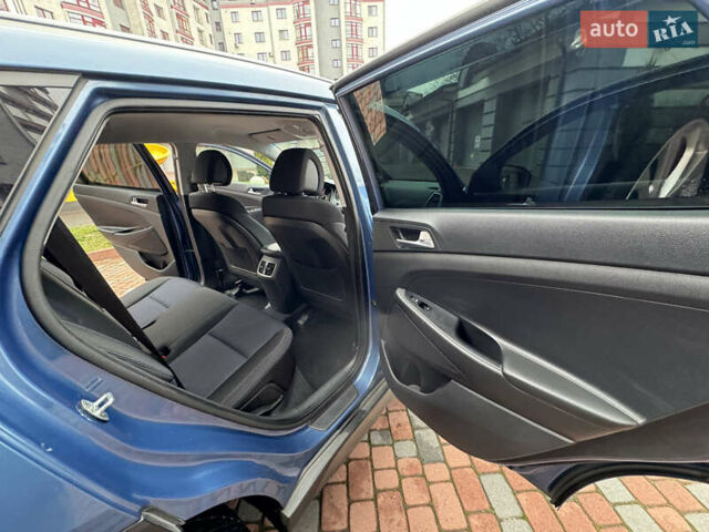 Синій Хендай Туксон, об'ємом двигуна 1.7 л та пробігом 264 тис. км за 15950 $, фото 176 на Automoto.ua