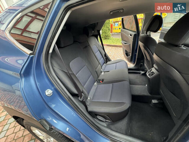 Синій Хендай Туксон, об'ємом двигуна 1.7 л та пробігом 264 тис. км за 15950 $, фото 178 на Automoto.ua
