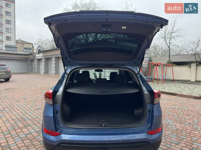 Синій Хендай Туксон, об'ємом двигуна 1.7 л та пробігом 264 тис. км за 15950 $, фото 179 на Automoto.ua