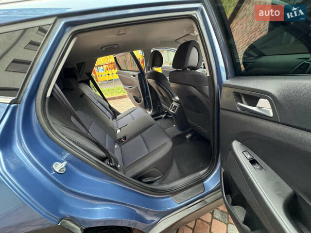Синій Хендай Туксон, об'ємом двигуна 1.7 л та пробігом 264 тис. км за 15950 $, фото 177 на Automoto.ua