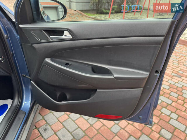 Синій Хендай Туксон, об'ємом двигуна 1.7 л та пробігом 264 тис. км за 15950 $, фото 146 на Automoto.ua