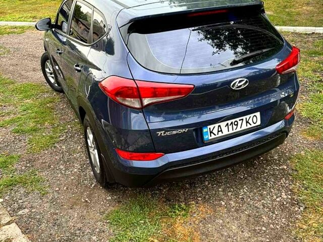 Синій Хендай Туксон, об'ємом двигуна 2 л та пробігом 86 тис. км за 18500 $, фото 5 на Automoto.ua