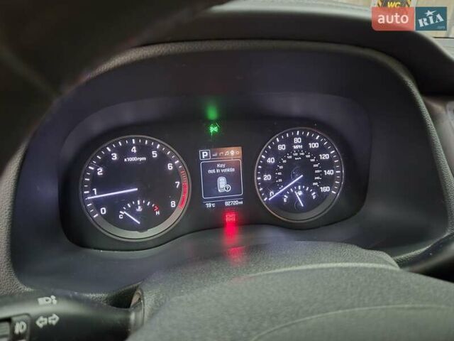 Синий Хендай Туксон, объемом двигателя 1.59 л и пробегом 136 тыс. км за 14300 $, фото 17 на Automoto.ua